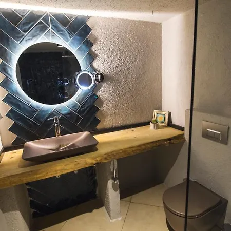 A Cute 1br Boutique Wac